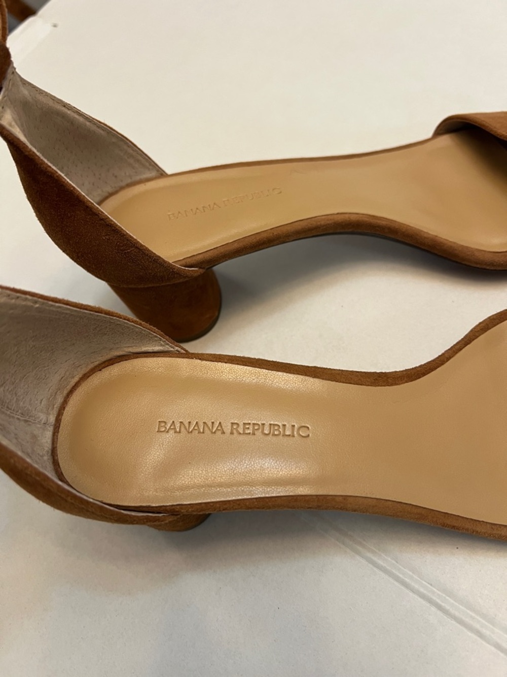 BANANA REPUBLIC BARE LOW BLOCK HEEL SANDAL TAN/BROWN LEATHER SIZE 8 - Picture 5 of 10